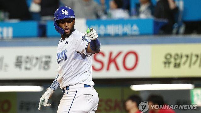 삼성 PO로 이끈 8회 투런포…디아즈 