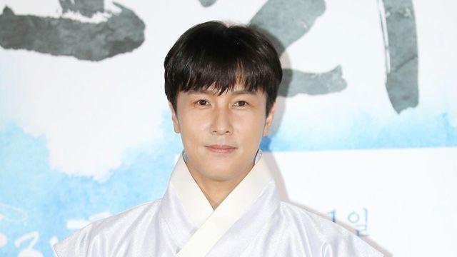 김동완, 저격글 논란에 “가사 쓰다 그런 것…모두 가상 인물” 해명