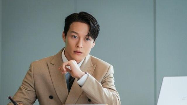 장기용, '멋짐'으로 여심 저격 준비 완료('키스는 괜히 해서!')