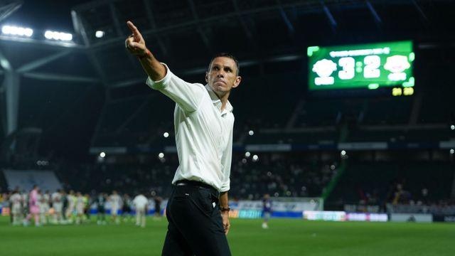 ‘EPL 인싸’ 포옛 전북 감독 父子의 K리그 성공기 주목하는 ‘축구 종가’ 영국…‘오심 투성, 논란 한가득’ 월드컵 못가는 K-심판 단단히 긴장해야겠네
