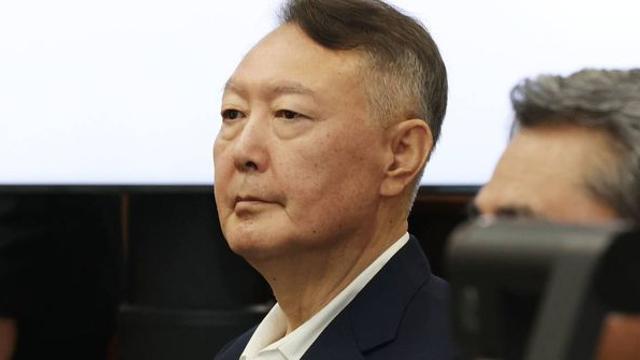 尹측 “특검 출석은 구치소 공무원 부담 덜어주기 위한 결정”