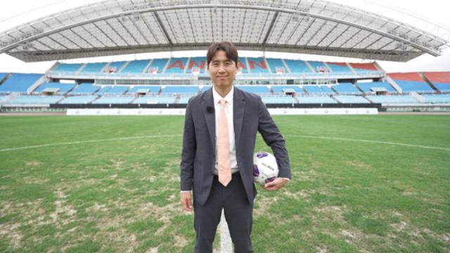 구자철, 은퇴 6개월 만에 감독 데뷔…안정환·이동국·김남일에 도전장 ('뭉쳐야 찬다4')