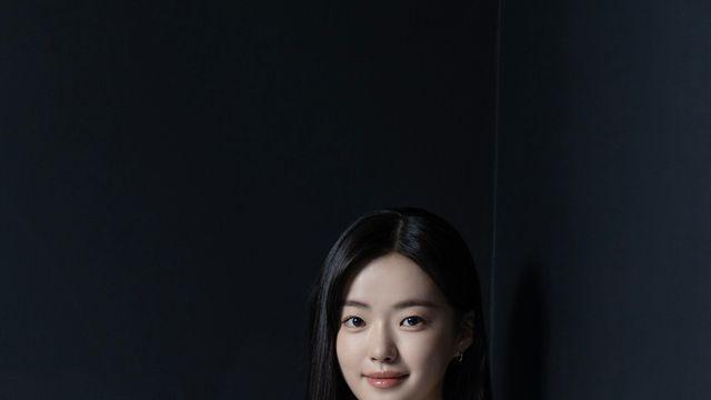 ‘이영애 딸’ 김시아, 칸 수상작 ‘퍼펙트 데이즈’ 배리어프리버전 내레이션