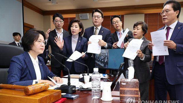 李정부 첫 국감 나흘째…’尹정부 감사·R&D예산 삭감’ 충돌 전망