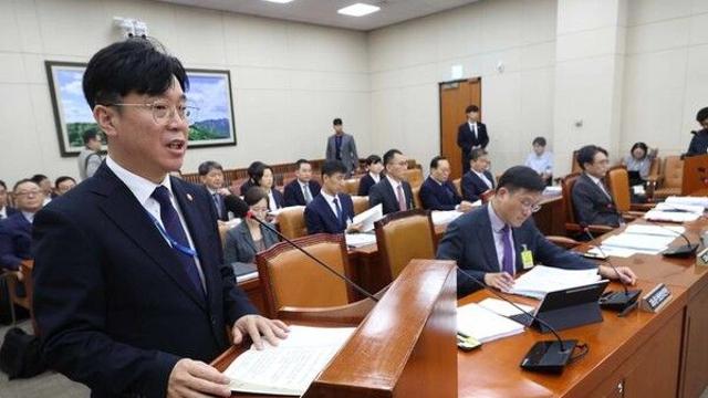 김영훈 노동장관, 노란봉투법 