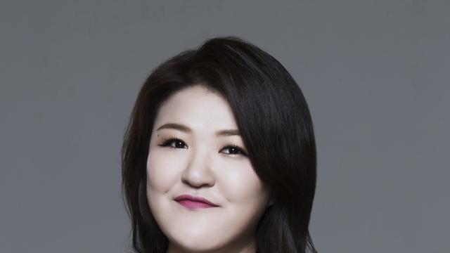 이국주, 배우 소속사行…