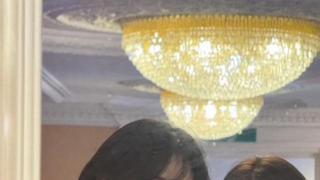 소녀시대 수영, 유리·티파니와 훈훈한 '추석 연휴' 일상 공개…수수함 속 빛나는 '물오른 미모'