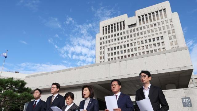 초유의 대법원 현장검증…'재판기록·접속 로그' 제출두고 충돌