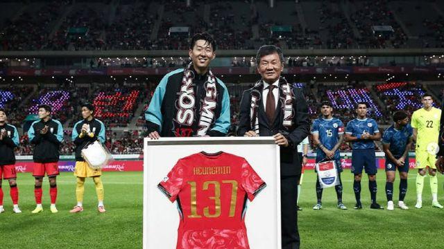 정몽규 “손흥민, 한국 축구 역사 한 페이지 장식”