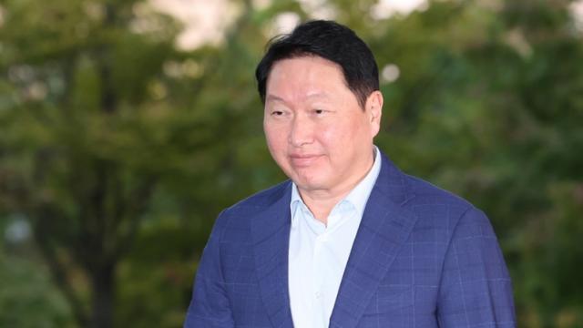 '트럼프 골프 회동' 참석 최태원 이혼소송 관련 