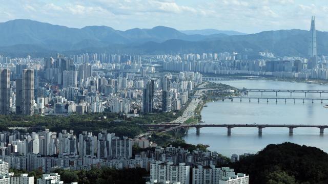 규제 앞두고 '한강벨트' 집값 상승폭 확대....2주간 서울 아파트값 0.54%↑