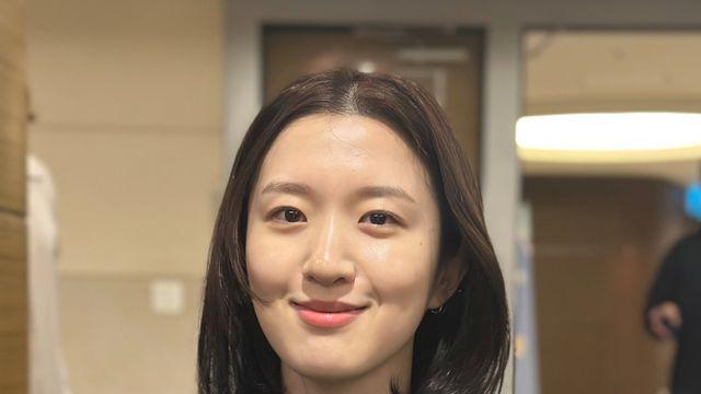 핑크색 유니폼 입은 이다현 