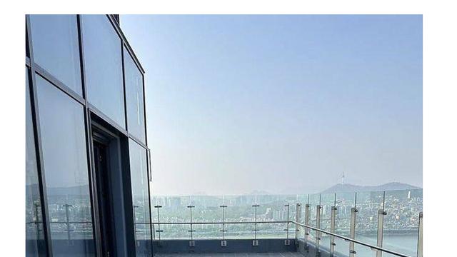 반포 100억 넘는 아파트 테라스 풍경 