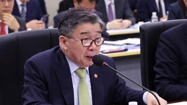 유철환 권익위원장 