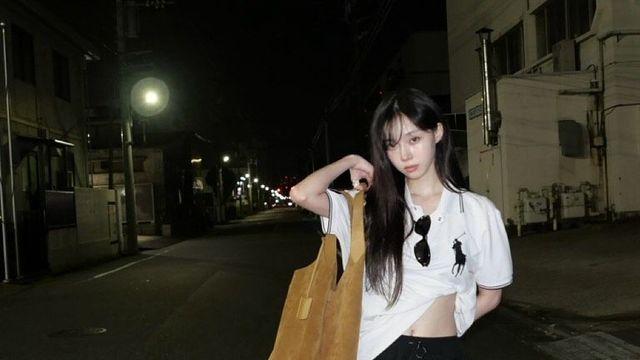가을엔 스웨이드! 윈터, 사나, 박규영의 스타일링 킥 '스웨이드 백'은 무엇?