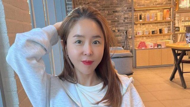‘문원♥’ 신지, 벌써부터 신혼 분위기 물씬…데이트 직접 인증했다 [RE:스타]