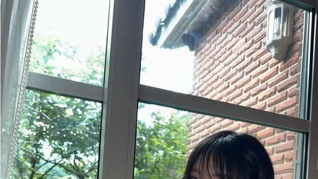 최근 더 예뻐졌다는 QWER 이시연