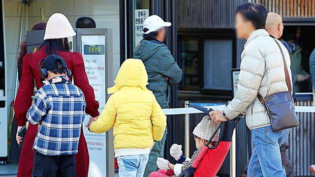 주말에 비는 그치는데…다들 대혼란에 빠질 '다음 주 날씨 소식' 떴다