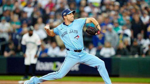 '불혹의 셔저 5⅔이닝 2실점' 토론토, ALCS 4차전서 8-2 승리…2패 뒤 2연승