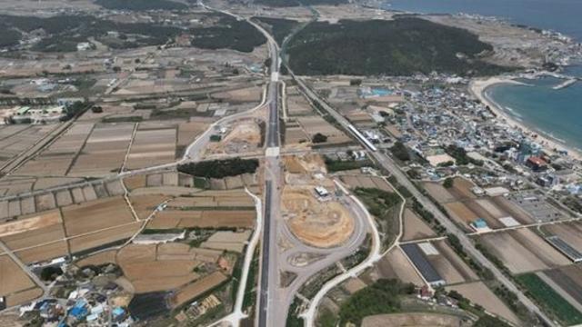 11월 7일 시원하게 뚫린다…무려 20분 단축되는 '이 고속도로' 9년 만에 개통