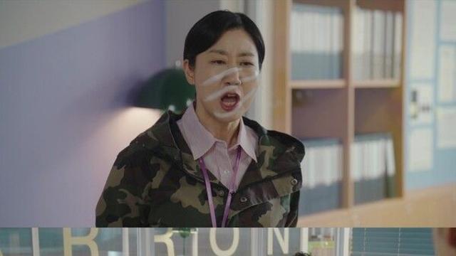 라미란, 성과급에 열정 폭주('달까지 가자')