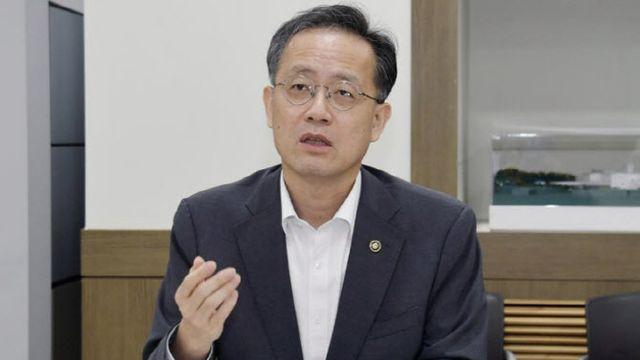 기재차관 “부동산 대책 文정부때와 달라…보유세 ‘신중’”