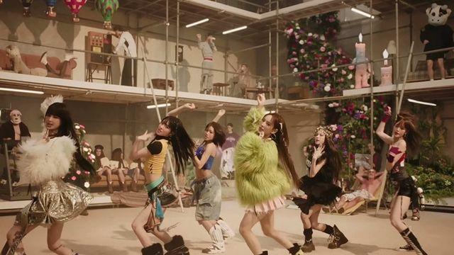 '무대 맛집' 이즈나, '맘마미아' MV 원테이크 첫 도전…