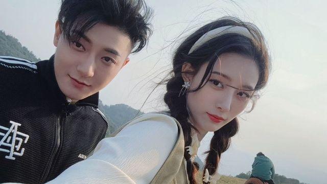 ‘SM 출신’ 커플 최초 결혼… ‘엑소 前멤버’ 타오, ♥이양과 결혼식 생중계