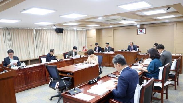 수원특례시의회 도시미래위원회, 조례안 등 안건심사
