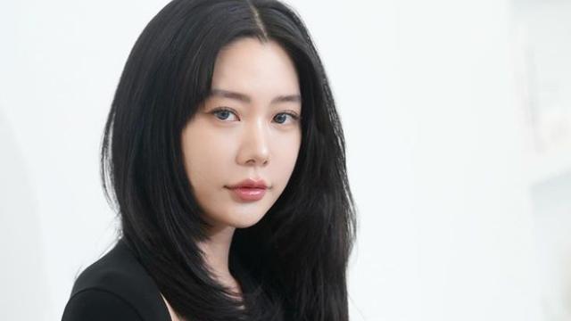 클라라, 결혼 6년 만에 파경…지난 8월 협의 이혼