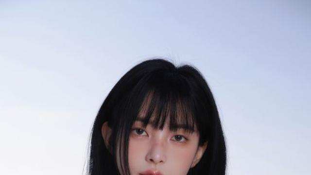 신수현, 뷰티 광고계도 접수…고혹美 비주얼 '감탄'