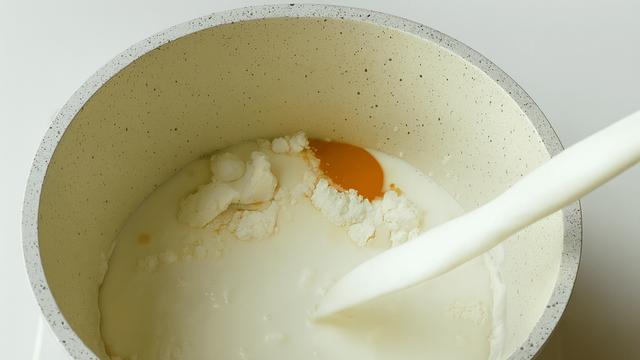 계란 두 개로 '이렇게' 만들었는데… 입안에서 녹는 달콤한 식감에 다들 놀랐습니다
