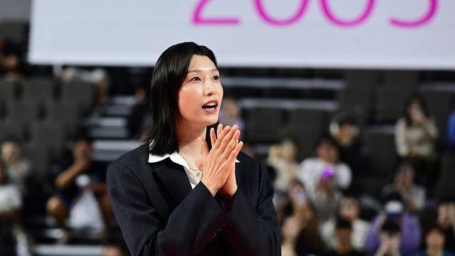 'N번째 은퇴식' 마친 김연경 