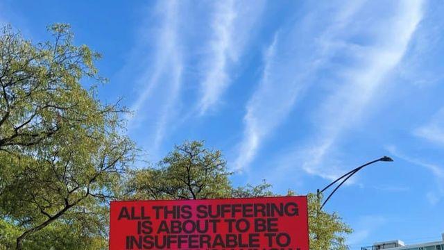 시카고 마라톤의 나이키 간판 문구들