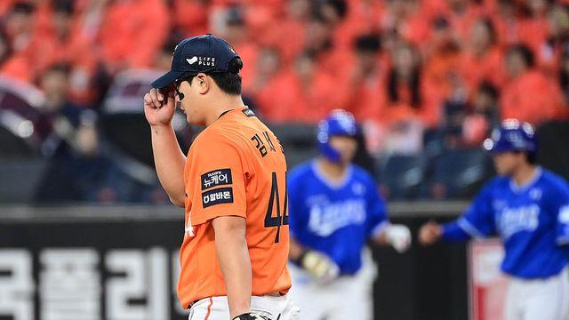 이러다 PO 도중 마무리 교체? '블론 트라우마' 김서현 어쩌나→