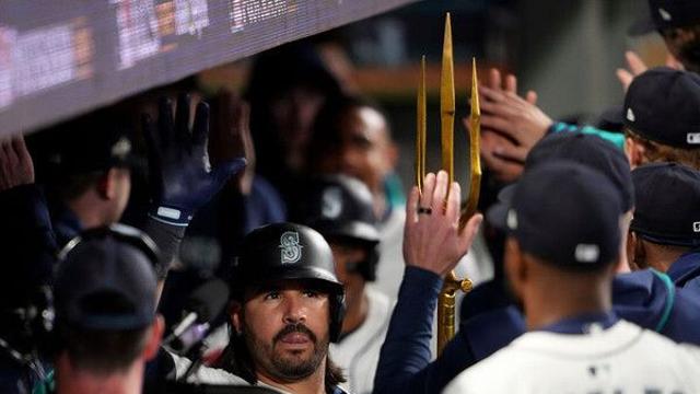 '수아레스 8회 만루포' MLB 시애틀, ALCS 먼저 3승…WS 진출 '눈앞'