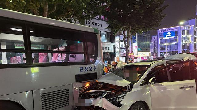청주서 음주운전 차량이 시내버스 추돌…1명 부상