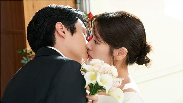 최우식-정소민, 첫 키스 후 가까워졌는데…‘전남편’ 서범준 컴백 (우주메리미)
