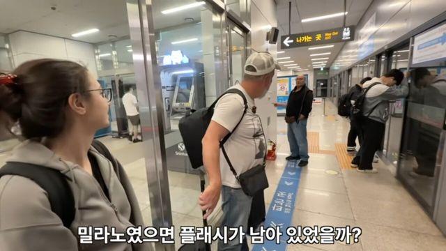 한국 처음 온 이탈리아 아재가 지하철에서 보고 놀란것
