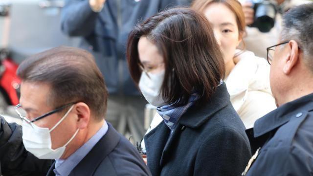 정경심, '조민 표창장 가짜 주장' 최성해 고소…경찰, 수사대에 사건 배당