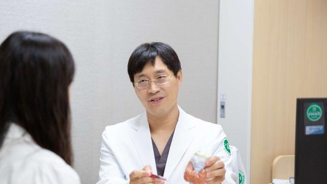 아인병원, 국내 최초 ‘단일공 로봇 부신, 갑상선 동시 절제술’ 성공