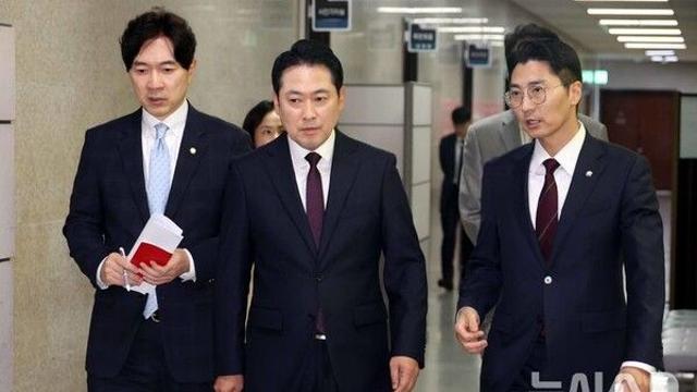 국힘 
