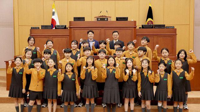 대전시의회, 성모초 일일 의정활동 체험… 