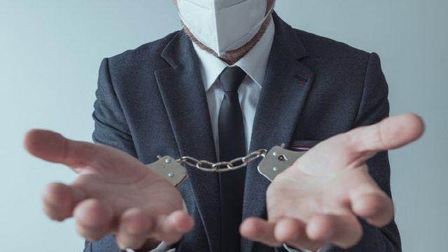 42억 떼먹고 도망…8년 만에 잡힌 '주식투자' 사기범