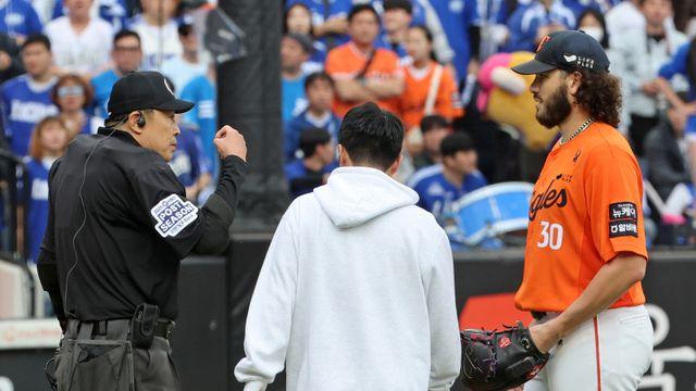 '6분 30초' 투구의 전말, 폰세는 