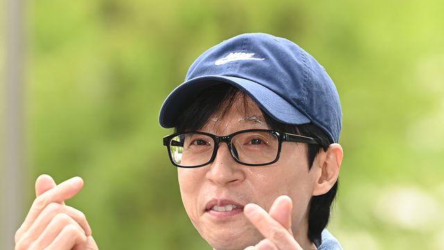 '52세' 유재석, ♥나경은과 키스 사생활 밝혔다…
