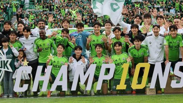 ‘EPL 출신’ 포옛 리더십→확 달라진 선수단…4년 만에 정상 탈환한 전북