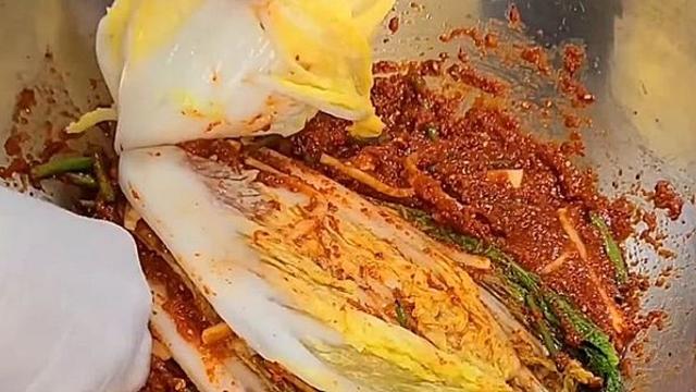 팔 아프게 김장하지 마세요…달랑 '한 포기'로도 김치 가능합니다
