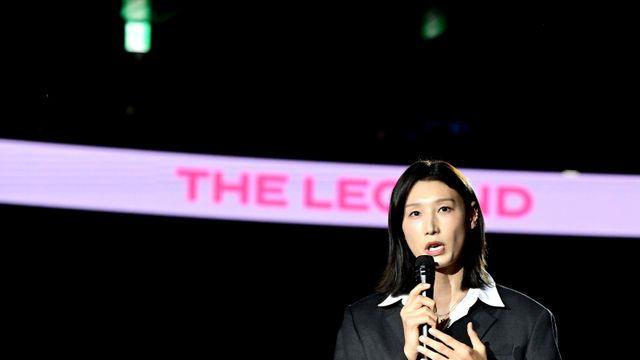 영구결번 '10' 남기고 떠난 '배구 여제'의 마지막 은퇴식