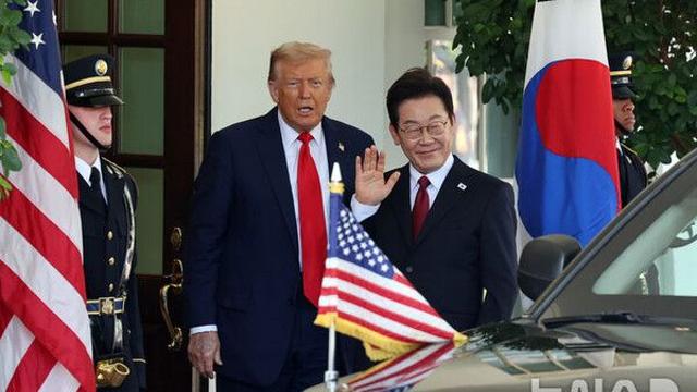 대통령실, 트럼프 방한 때 최고 훈장 수여 검토